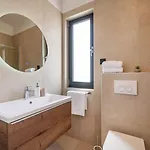 Luxury Spectrum Pool 32m2 Sauna * Posedarje