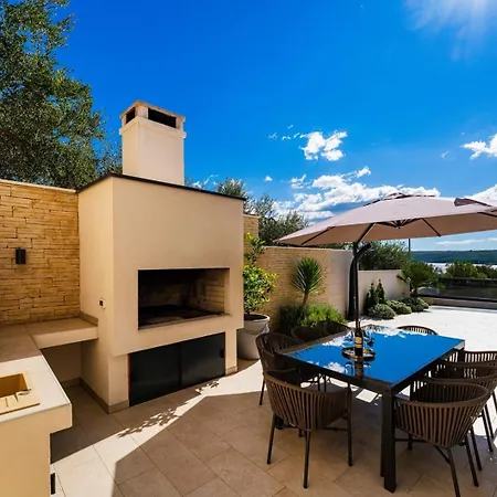 Вилла Luxury Spectrum Pool 32m2 Sauna *