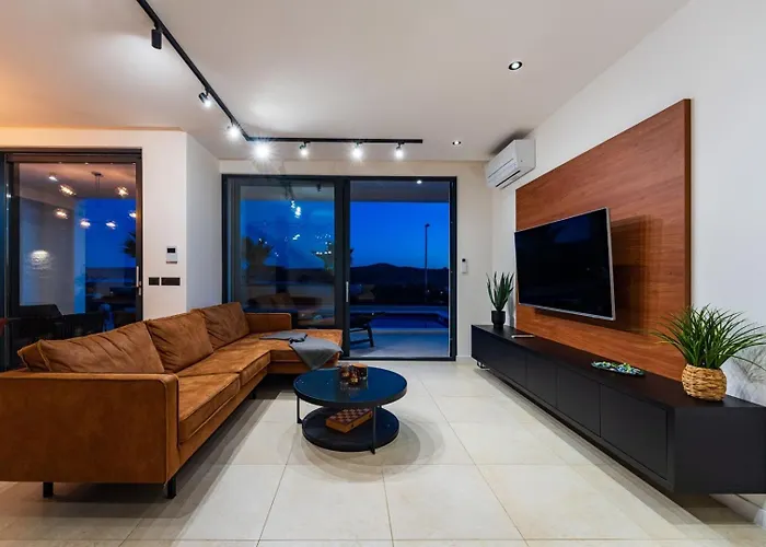 Luxury Spectrum Pool 32m2 Sauna