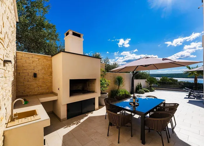 Вилла Luxury Spectrum Pool 32m2 Sauna *