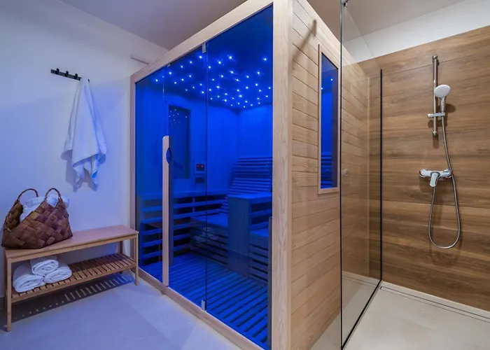 Luxury Spectrum Pool 32m2 Sauna Вилла Поседарье