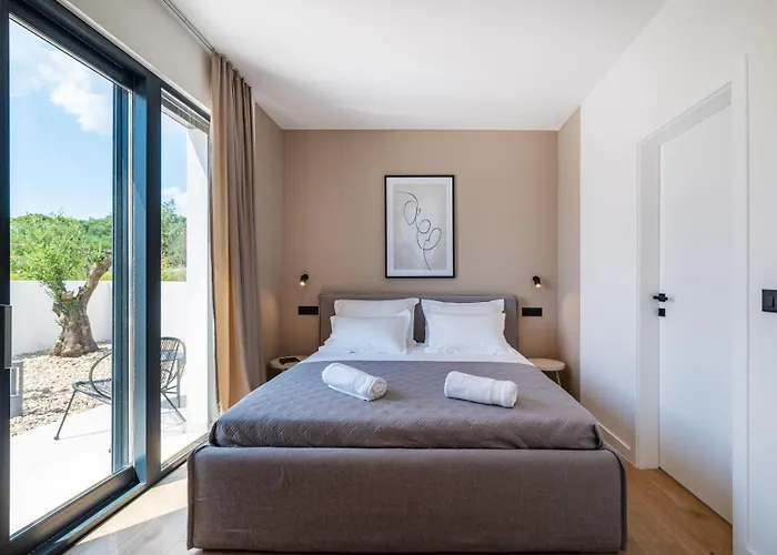 Luxury Spectrum Pool 32m2 Sauna Вилла *