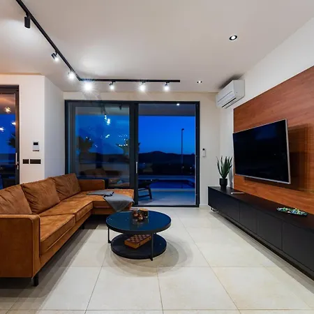 Luxury Spectrum Pool 32m2 Sauna