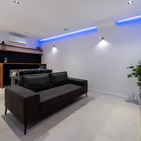 Villa Luxury Spectrum Pool 32m2 Sauna