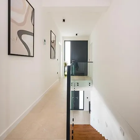 Luxury Spectrum Pool 32m2 Sauna