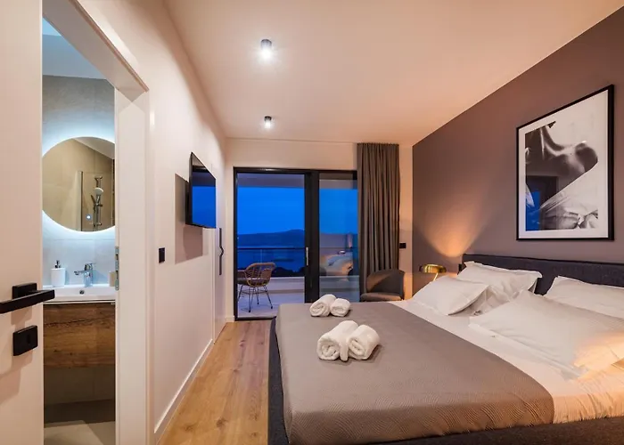 Vila Luxury Spectrum Pool 32m2 Sauna *