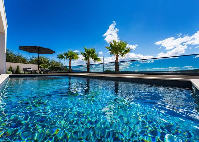 Vila Luxury Spectrum Pool 32m2 Sauna Posedarje